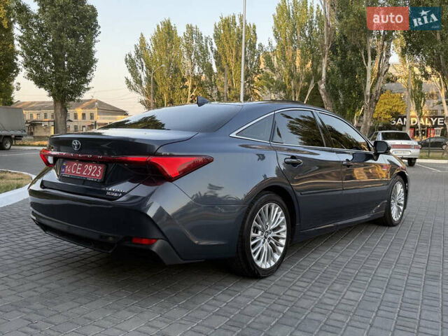Тойота Авалон 2020 в Одессе на Automoto.ua Серый Тойота Авалон, объемом двигателя 2.49 л и пробегом 115 тыс. км за 31000 $, фото 6 на Automoto.ua