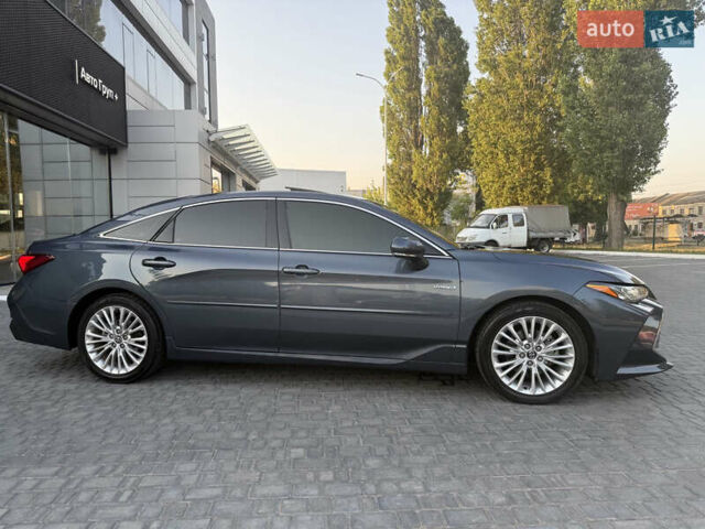 Тойота Авалон 2020 в Одессе на Automoto.ua Серый Тойота Авалон, объемом двигателя 2.49 л и пробегом 115 тыс. км за 31000 $, фото 3 на Automoto.ua