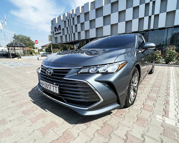 Серый Тойота Авалон, объемом двигателя 2.49 л и пробегом 75 тыс. км за 31000 $, фото 1 на Automoto.ua