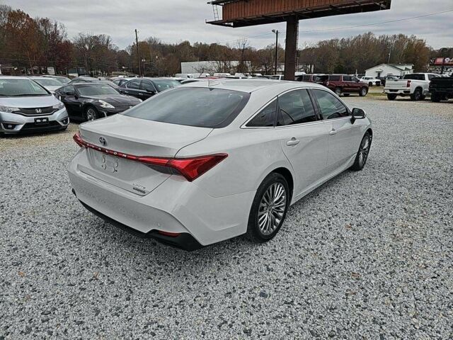 Серый Тойота Авалон, объемом двигателя 0 л и пробегом 20 тыс. км за 30500 $, фото 2 на Automoto.ua