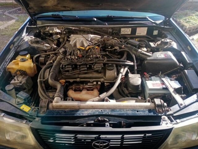 Синий Тойота Авалон, объемом двигателя 3 л и пробегом 400 тыс. км за 3900 $, фото 3 на Automoto.ua