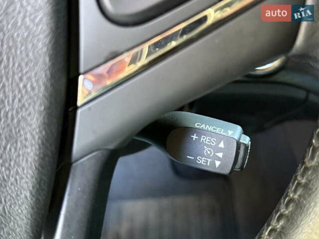 Синій Тойота Авалон, об'ємом двигуна 3.46 л та пробігом 123 тис. км за 16900 $, фото 59 на Automoto.ua