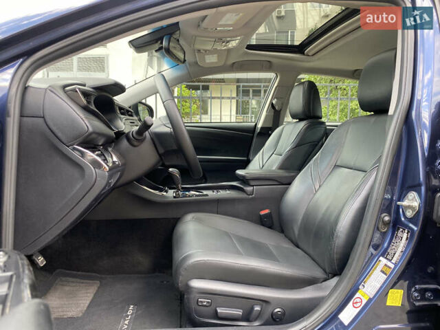 Синий Тойота Авалон, объемом двигателя 2.49 л и пробегом 98 тыс. км за 21800 $, фото 2 на Automoto.ua