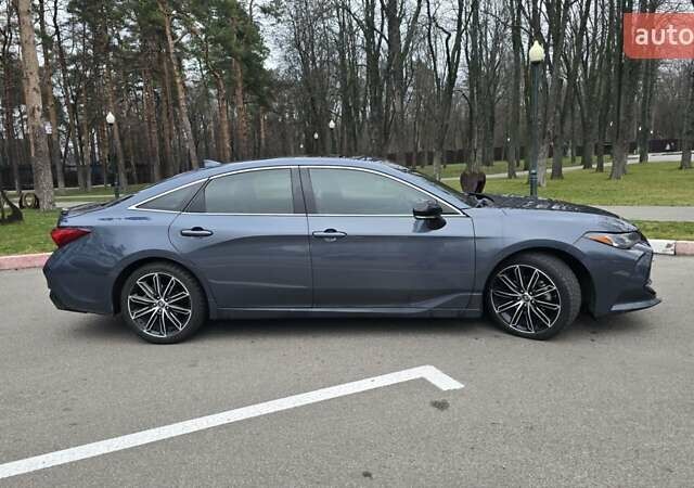 Синий Тойота Авалон, объемом двигателя 3.46 л и пробегом 74 тыс. км за 35000 $, фото 3 на Automoto.ua