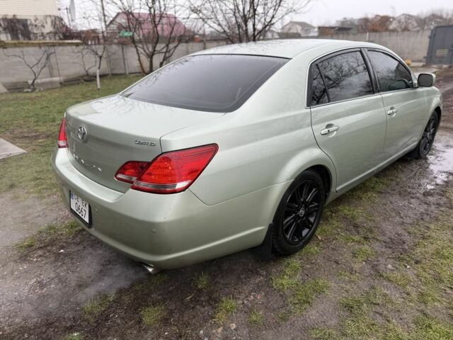 Зеленый Тойота Авалон, объемом двигателя 3.5 л и пробегом 267 тыс. км за 7100 $, фото 2 на Automoto.ua