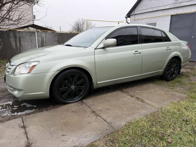 Зеленый Тойота Авалон, объемом двигателя 3.5 л и пробегом 267 тыс. км за 7100 $, фото 4 на Automoto.ua