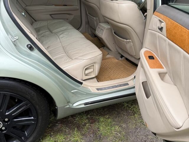 Зеленый Тойота Авалон, объемом двигателя 3.5 л и пробегом 267 тыс. км за 7100 $, фото 5 на Automoto.ua