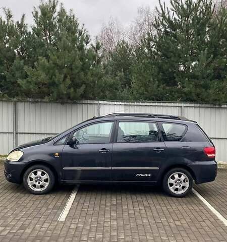 Чорний Тойота Авенсіс Версо, об'ємом двигуна 2 л та пробігом 367 тис. км за 5000 $, фото 3 на Automoto.ua