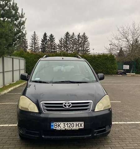 Чорний Тойота Авенсіс Версо, об'ємом двигуна 2 л та пробігом 367 тис. км за 5000 $, фото 1 на Automoto.ua