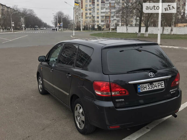 Чорний Тойота Авенсіс Версо, об'ємом двигуна 2 л та пробігом 245 тис. км за 5700 $, фото 5 на Automoto.ua