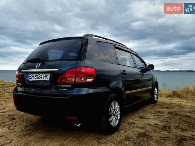 Черный Тойота Авенсис Версо, объемом двигателя 2 л и пробегом 342 тыс. км за 6500 $, фото 3 на Automoto.ua