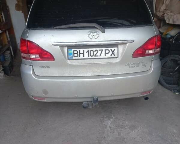 Тойота Авенсіс Версо, об'ємом двигуна 2 л та пробігом 493 тис. км за 5900 $, фото 16 на Automoto.ua