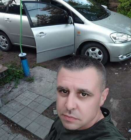 Тойота Авенсис Версо, объемом двигателя 0 л и пробегом 420 тыс. км за 3500 $, фото 4 на Automoto.ua