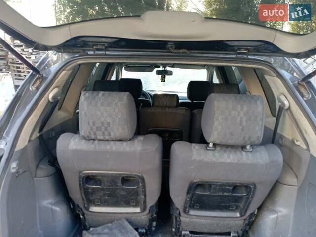 Сірий Тойота Авенсіс Версо, об'ємом двигуна 2 л та пробігом 380 тис. км за 5500 $, фото 9 на Automoto.ua