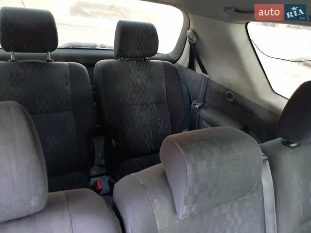 Сірий Тойота Авенсіс Версо, об'ємом двигуна 2 л та пробігом 380 тис. км за 5500 $, фото 15 на Automoto.ua