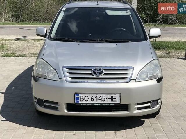 Серый Тойота Авенсис Версо, объемом двигателя 2 л и пробегом 340 тыс. км за 4900 $, фото 14 на Automoto.ua