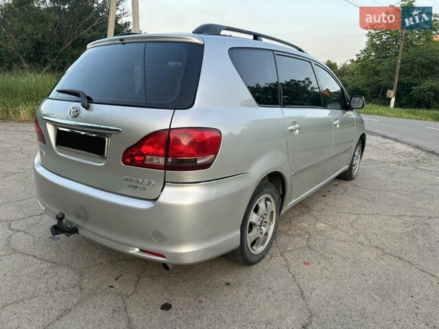 Сірий Тойота Авенсіс Версо, об'ємом двигуна 2 л та пробігом 250 тис. км за 5100 $, фото 39 на Automoto.ua