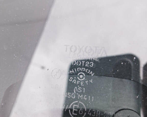 Серый Тойота Авенсис Версо, объемом двигателя 2 л и пробегом 278 тыс. км за 7400 $, фото 10 на Automoto.ua