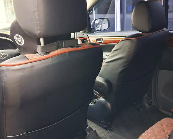 Серый Тойота Авенсис Версо, объемом двигателя 2 л и пробегом 278 тыс. км за 7400 $, фото 16 на Automoto.ua