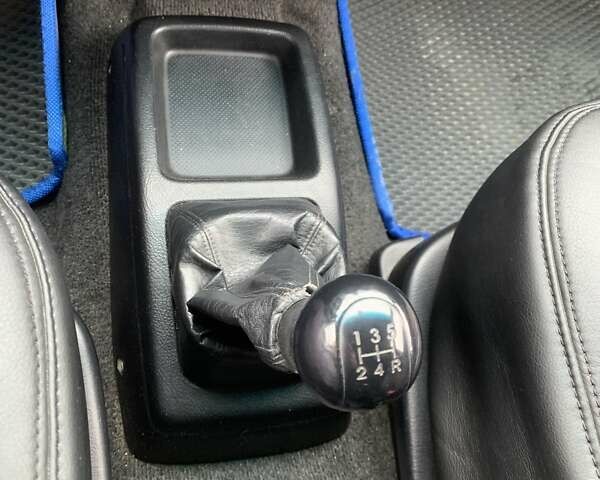 Серый Тойота Авенсис Версо, объемом двигателя 2 л и пробегом 256 тыс. км за 5500 $, фото 23 на Automoto.ua