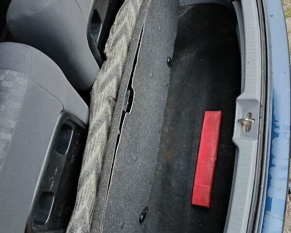 Синій Тойота Авенсіс Версо, об'ємом двигуна 2 л та пробігом 285 тис. км за 5900 $, фото 29 на Automoto.ua