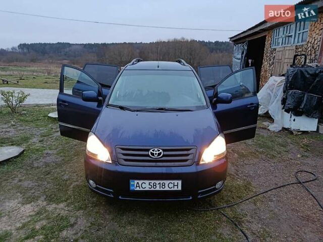 Синій Тойота Авенсіс Версо, об'ємом двигуна 2 л та пробігом 285 тис. км за 5900 $, фото 10 на Automoto.ua
