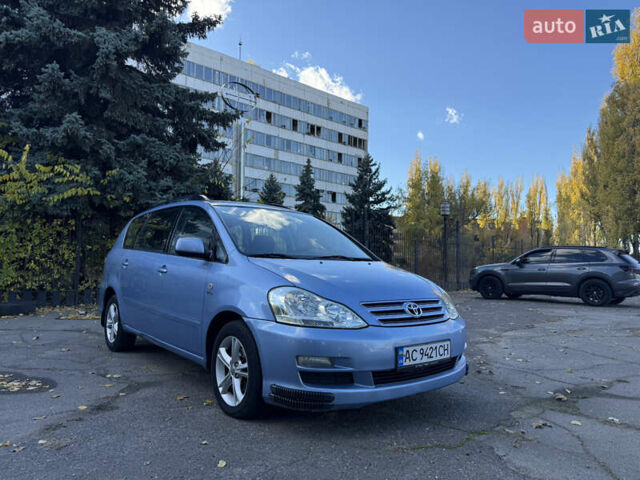 Синий Тойота Авенсис Версо, объемом двигателя 2 л и пробегом 336 тыс. км за 5350 $, фото 26 на Automoto.ua