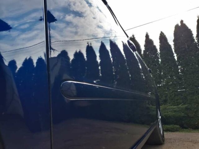 Синий Тойота Авенсис Версо, объемом двигателя 2 л и пробегом 340 тыс. км за 5555 $, фото 3 на Automoto.ua