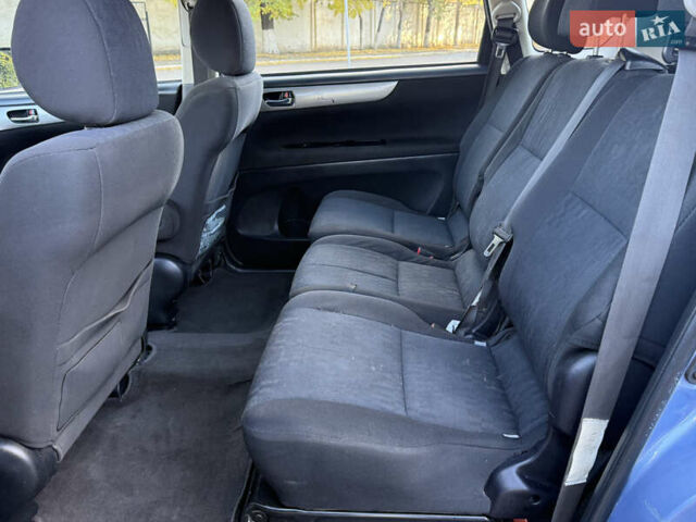 Синий Тойота Авенсис Версо, объемом двигателя 2 л и пробегом 336 тыс. км за 5350 $, фото 10 на Automoto.ua