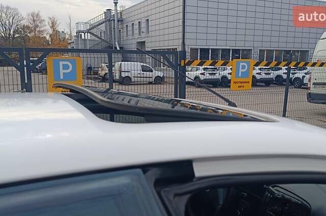 Белый Тойота Авенсис, объемом двигателя 2 л и пробегом 550 тыс. км за 3800 $, фото 5 на Automoto.ua