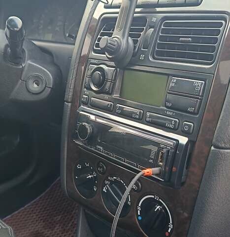 Белый Тойота Авенсис, объемом двигателя 2 л и пробегом 550 тыс. км за 3800 $, фото 11 на Automoto.ua