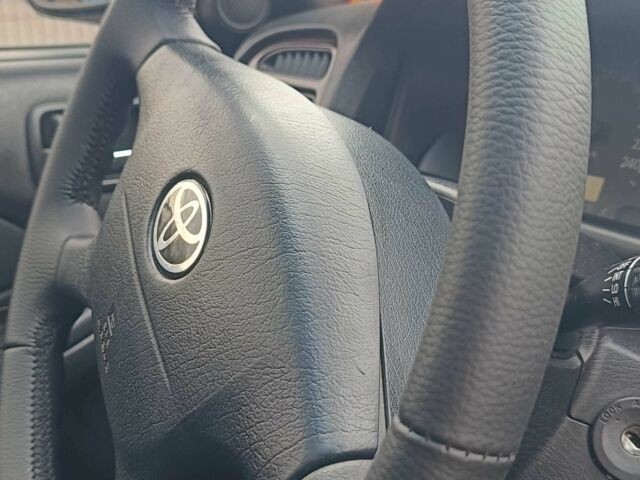 Белый Тойота Авенсис, объемом двигателя 2 л и пробегом 399 тыс. км за 3800 $, фото 16 на Automoto.ua