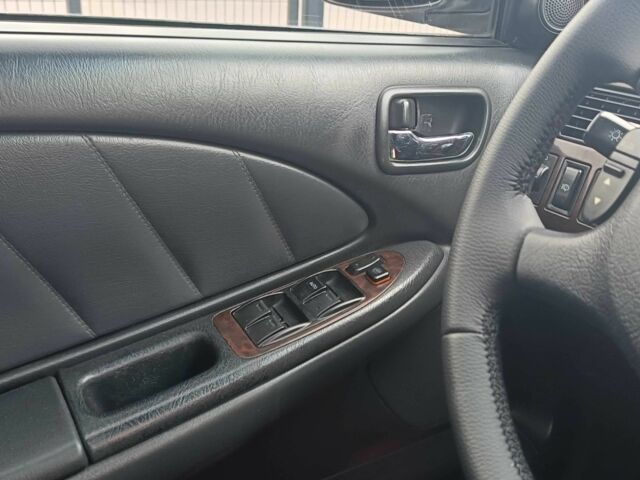 Белый Тойота Авенсис, объемом двигателя 2 л и пробегом 399 тыс. км за 3800 $, фото 15 на Automoto.ua