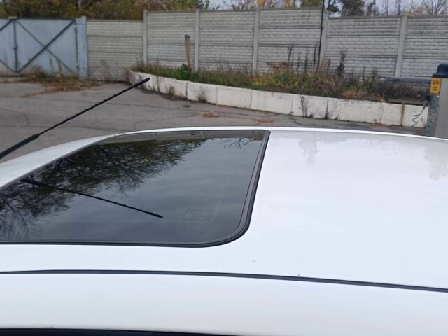 Белый Тойота Авенсис, объемом двигателя 2 л и пробегом 399 тыс. км за 3800 $, фото 7 на Automoto.ua