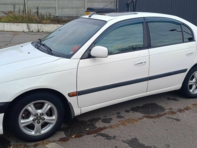 Белый Тойота Авенсис, объемом двигателя 2 л и пробегом 399 тыс. км за 3800 $, фото 3 на Automoto.ua