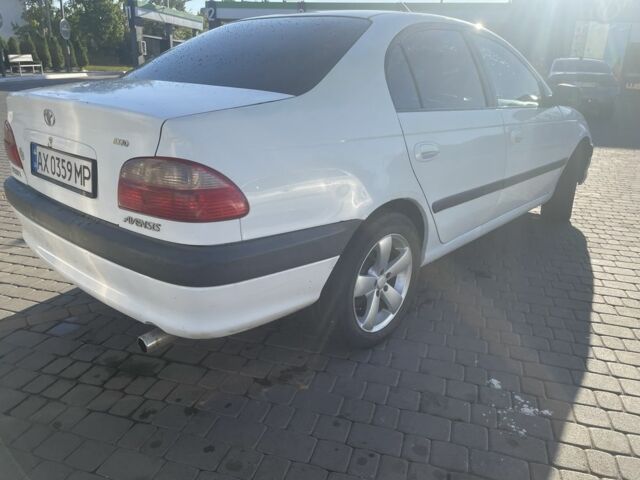 Белый Тойота Авенсис, объемом двигателя 1.8 л и пробегом 228 тыс. км за 4200 $, фото 9 на Automoto.ua