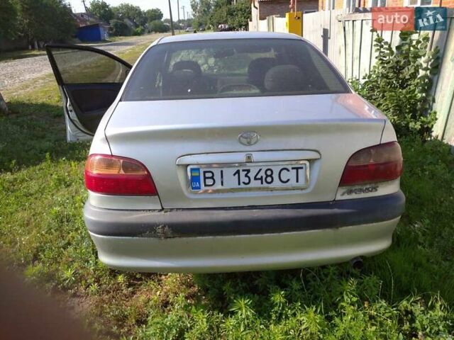 Білий Тойота Авенсіс, об'ємом двигуна 2 л та пробігом 190 тис. км за 2300 $, фото 6 на Automoto.ua