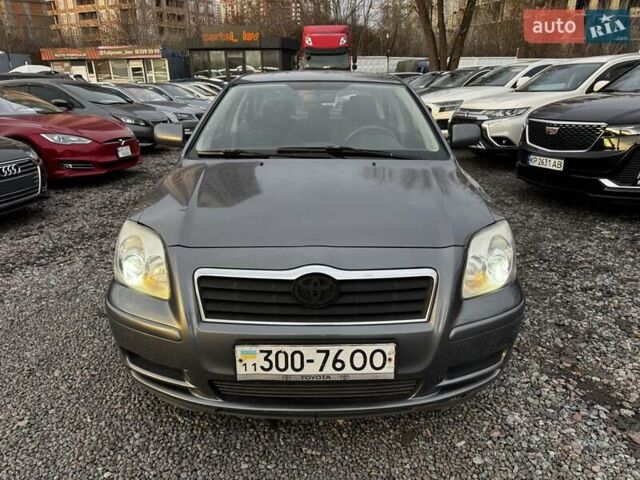 Білий Тойота Авенсіс, об'ємом двигуна 1.8 л та пробігом 178 тис. км за 3800 $, фото 1 на Automoto.ua