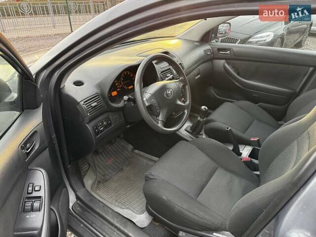 Білий Тойота Авенсіс, об'ємом двигуна 1.8 л та пробігом 178 тис. км за 3800 $, фото 8 на Automoto.ua
