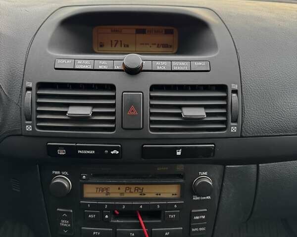 Білий Тойота Авенсіс, об'ємом двигуна 1.8 л та пробігом 178 тис. км за 3800 $, фото 16 на Automoto.ua