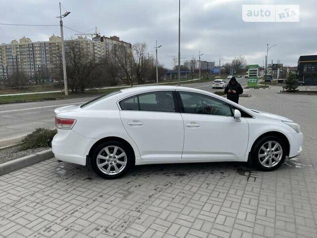 Білий Тойота Авенсіс, об'ємом двигуна 2 л та пробігом 254 тис. км за 9600 $, фото 24 на Automoto.ua