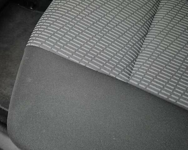 Білий Тойота Авенсіс, об'ємом двигуна 2 л та пробігом 219 тис. км за 7900 $, фото 29 на Automoto.ua