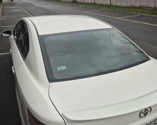 Білий Тойота Авенсіс, об'ємом двигуна 2 л та пробігом 219 тис. км за 7900 $, фото 11 на Automoto.ua