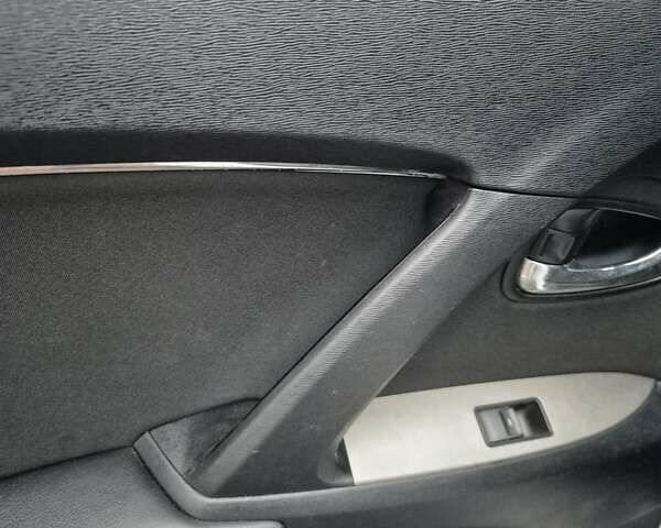 Білий Тойота Авенсіс, об'ємом двигуна 2 л та пробігом 219 тис. км за 7900 $, фото 28 на Automoto.ua