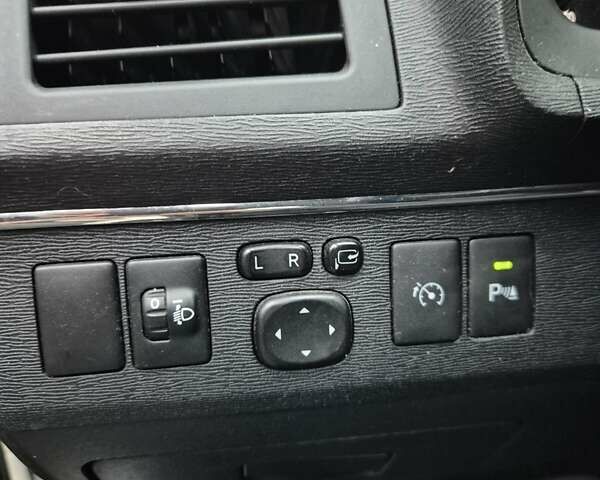 Білий Тойота Авенсіс, об'ємом двигуна 2 л та пробігом 219 тис. км за 7900 $, фото 19 на Automoto.ua