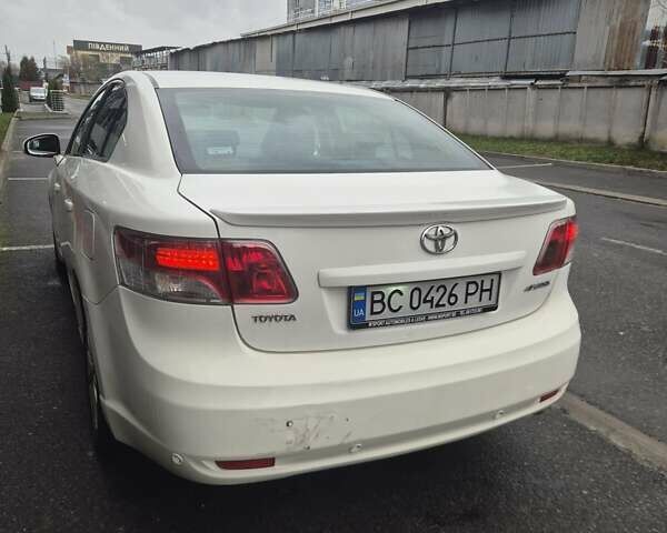 Білий Тойота Авенсіс, об'ємом двигуна 2 л та пробігом 219 тис. км за 7900 $, фото 6 на Automoto.ua
