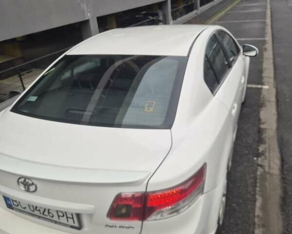 Білий Тойота Авенсіс, об'ємом двигуна 2 л та пробігом 219 тис. км за 7900 $, фото 10 на Automoto.ua