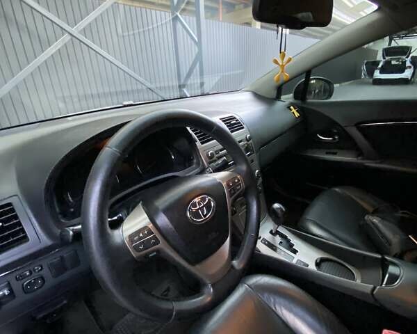 Белый Тойота Авенсис, объемом двигателя 2 л и пробегом 236 тыс. км за 10599 $, фото 18 на Automoto.ua