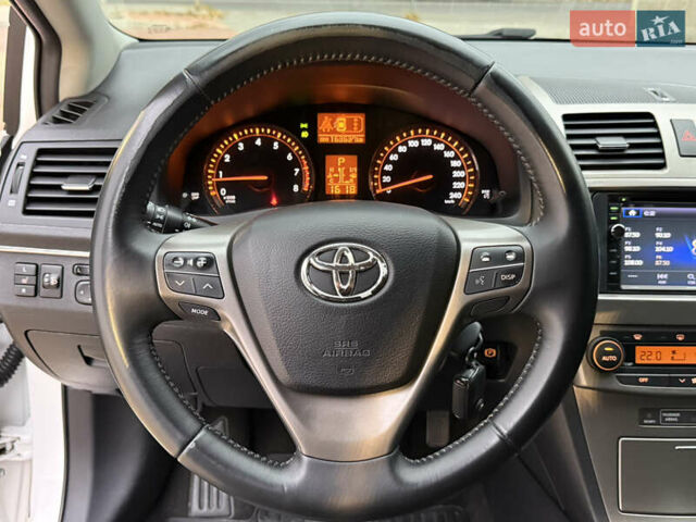 Белый Тойота Авенсис, объемом двигателя 1.8 л и пробегом 164 тыс. км за 8800 $, фото 13 на Automoto.ua