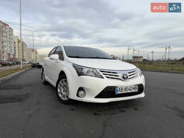 Белый Тойота Авенсис, объемом двигателя 1.8 л и пробегом 40 тыс. км за 12800 $, фото 9 на Automoto.ua